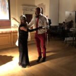 Sandomierz. Koncert „Z wdzięczności dla niepodległości.  Zdrowy Polak - nowy patriotyzm". Anna Przybysz w tańcu z Dominikiem Płazą - dyrektorem Muzeum Okręgowego / Grażyna Szlęzak - Wójcik / Radio Kielce