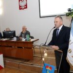 Busko-Zdrój. Inauguracyjna sesja nowej Rady Powiatu. Na zdjęciu: Jerzy Kolarz - starosta / Marta Gajda / Radio Kielce