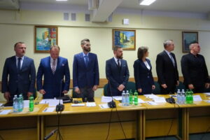 Inauguracyjna sesja Rady Miasta w Ostrowcu Św. / Emilia Sitarska / Radio Kielce