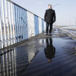 17.02.2018 Sandomierz. Most na Wiśle i poseł Marek Kwitek / Jarosław Kubalski / Radio Kielce