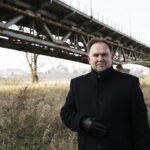 17.02.2018 Sandomierz. Most na Wiśle i poseł Marek Kwitek / Jarosław Kubalski / Radio Kielce