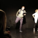 03.11.2018 Kielce.Baza Zbożowa. XVIII Przegląd Teatrów Alternatywnych. Spektakl„Bez przesady” w wykonaniu gdyńskiego teatru MBJ / Jarosław Kubalski / Radio Kielce