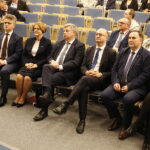 14.11.2018 Kielce. PŚk. Seminarium naukowe „Centralny Okręg Przemysłowy – znaczenie dla regionu świętokrzyskiego i gospodarki II Rzeczypospolitej Polskiej”. Senator Krzysztof Słoń, poseł Maria Zuba, senator Jarosław Rusiecki, wiceminister spraw zagranicznych, poseł Marek Kwitek i doradca wicepremiera Jarosława Gowina Renata Janik / Jarosław Kubalski / Radio Kielce