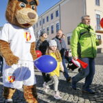 17.11.2018 Kielce. Szlachetna Paczka. Marsz wolontariuszy i sympatyków / Jarosław Kubalski / Radio Kielce