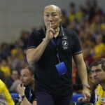 17.11.208 Kielce. Piłka ręczna. Liga Mistrzów. Mecz PGE Vive Kielce - Mieszkow Brześć. Trener Vive Talant Dujszebajew / Jarosław Kubalski / Radio Kielce