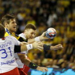 17.11.208 Kielce. Piłka ręczna. Liga Mistrzów. Mecz PGE Vive Kielce - Mieszkow Brześć / Jarosław Kubalski / Radio Kielce