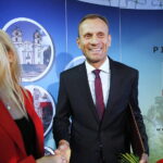 20.11.2018 Piekoszów. Pierwsza sesja nowej rady gminy. Wójt Zbigniew Piątek / Jarosław Kubalski / Radio Kielce