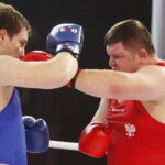 23.11.2018 Kielce. Mecz bokserski Polska - Rosja. Roger Hryniuk i Islam Tekiejew / Jarosław Kubalski / Radio Kielce