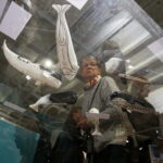 24.11.2018 Ćmielów. Wystawa prac Natalii i Rafała Olbińskich „Metamorfozy z ludzką twarzą” w fabryce porcelany AS / Jarosław Kubalski / Radio Kielce