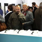 24.11.2018 Ćmielów. Wystawa prac Natalii i Rafała Olbińskich „Metamorfozy z ludzką twarzą” w fabryce porcelany AS / Jarosław Kubalski / Radio Kielce