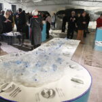 24.11.2018 Ćmielów. Wystawa prac Natalii i Rafała Olbińskich „Metamorfozy z ludzką twarzą” w fabryce porcelany AS / Jarosław Kubalski / Radio Kielce