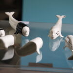 24.11.2018 Ćmielów. Wystawa prac Natalii i Rafała Olbińskich „Metamorfozy z ludzką twarzą” w fabryce porcelany AS / Jarosław Kubalski / Radio Kielce