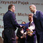 26.11.2018 Kielce. Duża scena KCK. Inauguracja kampanii "Biała Wstążka" . Nagrody Wręczyli senator Krzysztof Słoń i prezydent Kielc Bogdan Wenta / Jarosław Kubalski / Radio Kielce