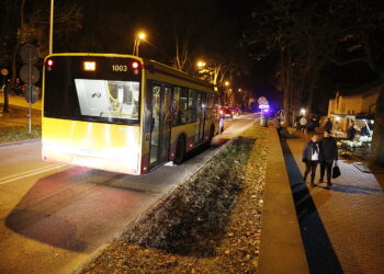 01.11.2018 Kielce. Autobus MPK na ulicy Ściegiennego / Jarosław Kubalski / Radio Kielce