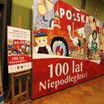 22.11.2018 Kielce. WDK. Kielce. Bicie rekordu Polski w ułożeniu największej mozaiki z tekstyliów / Jarosław Kubalski / Radio Kielce