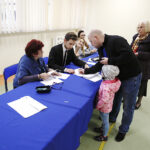 Wybory samorządowe 2018. Obwodowa komisja wyborcza nr 56 / Jarosław Kubalski / Radio Kielce