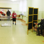 Wybory samorządowe 2018. Obwodowa komisja wyborcza nr 40 / Jarosław Kubalski / Radio Kielce