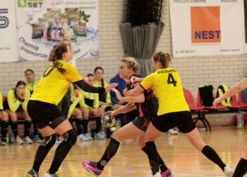 PGNiG Superliga piłkarek ręcznych: KPR Gminy Kobierzyce - Korona Handball / Krzysztof Bujnowicz / Radio Kielce