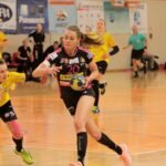 PGNiG Superliga piłkarek ręcznych: KPR Gminy Kobierzyce - Korona Handball / Krzysztof Bujnowicz / Radio Kielce