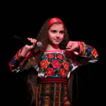 Międzynarodowy Festiwal Piosenkarzy Dziecięcych i Młodzieżowych im. Henryka Morysa i Andrzeja Litwina w Wojewódzkim Domu Kultury. Na zdjęciu : Sofiia Kustitska z Tarnopola / Marzena Mąkosa / Radio Kielce