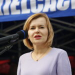 Uroczystości pod pomnikiem "Homo Homini" w 17. rocznicę ataków terrorystycznych na wieże World Trade Center. Na zdjęciu: Anna Krupka - poseł PiS / Marzena Mąkosa / Radio Kielce