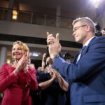 Sztab wyborczy Bogdana Wenty. Na zdjęciu Iwona Wenta i Bogdan Wenta / Marzena Mąkosa / Radio Kielce