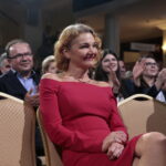 Sztab wyborczy Bogdana Wenty. Na zdjęciu Iwona Wenta, żona Bogdana Wenty / Marzena Mąkosa / Radio Kielce