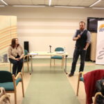 Spotkanie autorskie z Wojciechem Chmielarzem / Marzena Mąkosa / Radio Kielce