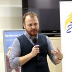 Spotkanie autorskie z Wojciechem Chmielarzem / Marzena Mąkosa / Radio Kielce