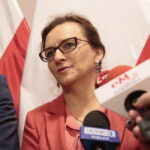 Konferencja wiceministra Rodziny, Pracy i Polityki Społecznej Marcina Zielenieckiego dotycząca wystawiania elektronicznych zwolnień lekarskich. Na zdjęciu: Agata Wojtyszek - wojewoda świętokrzyski / Marzena Mąkosa / Radio Kielce