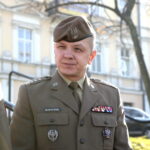 Konferencja prasowa dotycząca organizacji sobotniego pikniku patriotycznego „Służymy Niepodległej” oraz obchodów Święta Niepodległości. płk Artur Barański - dowódca 10. Świętokrzyskiej Brygady Wojsk Obrony Terytorialnej / Marzena Mąkosa / Radio Kielce