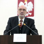 Konferencja IPN "Na stos rzuciliśmy nasz życia los" w Urzędzie Miasta Kielce. Na zdjęciu: prof. dr hab. Andrzej Nowak / Marzena Mąkosa / Radio Kielce