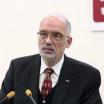 Konferencja IPN "Na stos rzuciliśmy nasz życia los" w Urzędzie Miasta Kielce. Na zdjęciu: prof. dr hab. Andrzej Nowak / Marzena Mąkosa / Radio Kielce