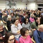 Spotkanie autorskie ze Szczepanem Twardochem w Wojewódzkiej Bibliotece Publicznej / Marzena Mąkosa / Radio Kielce