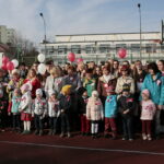 Akcja MEN "Rekord dla Niepodległej". Odśpiewanie hymnu w III LO im. Cypriana Kamila Norwida w Kielcach / Marzena Mąkosa / Radio Kielce