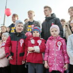 Akcja MEN "Rekord dla Niepodległej". Odśpiewanie hymnu w III LO im. Cypriana Kamila Norwida w Kielcach / Marzena Mąkosa / Radio Kielce