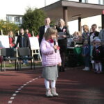 Akcja MEN "Rekord dla Niepodległej". Odśpiewanie hymnu w III LO im. Cypriana Kamila Norwida w Kielcach / Marzena Mąkosa / Radio Kielce