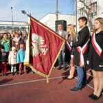 Akcja MEN "Rekord dla Niepodległej". Odśpiewanie hymnu w III LO im. Cypriana Kamila Norwida w Kielcach / Marzena Mąkosa / Radio Kielce