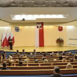 Spotkanie pracowników urzędu wojewódzkiego z okazji 100-lecia odzyskania niepodległości oraz obchody Dnia Służby Cywilnej / Marzena Mąkosa / Radio Kielce