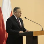 Spotkanie pracowników urzędu wojewódzkiego z okazji 100-lecia odzyskania niepodległości oraz obchody Dnia Służby Cywilnej. Na zdjęciu: Paweł Lubieniecki - dyrektor generalny Świętokrzyskiego Urzędu Wojewódzkiego w Kielcach / Marzena Mąkosa / Radio Kielce