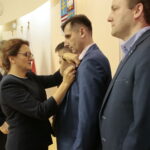 Spotkanie pracowników urzędu wojewódzkiego z okazji 100-lecia odzyskania niepodległości oraz obchody Dnia Służby Cywilnej. Wręczenie medali za długoletnią służę przez Agatę Wojtyszek - wojewodę świętokrzyskiego i Krzysztofa Słonia - senatora / Marzena Mąkosa / Radio Kielce