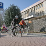 Kolarze wyruszyli w podróż w Święto Niepodległości / Marzena Mąkosa / Radio Kielce