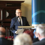 Gala Państwowej Inspekcji Pracy. Przemawia Adam Derza - p. o. Okręgowego Inspektora Pracy w Kielcach  / Marzena Mąkosa / Radio Kielce