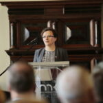 Gala Państwowej Inspekcji Pracy. Przemawia Agata Wojtyszek - wojewoda świętokrzyski  / Marzena Mąkosa / Radio Kielce