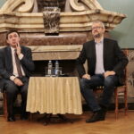 Debata "Dwie drogi do niepodległości - Roman Dmowski i Józef Piłsudski". Spotkanie z prelegentami: Rafałem Ziemkiewiczem oraz Markiem Kornatem w Sali Kominkowej Wojewódzkiego Domu Kultury / Marzena Mąkosa / Radio Kielce