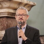 Debata "Dwie drogi do niepodległości - Roman Dmowski i Józef Piłsudski". Spotkanie z prelegentami: Rafałem Ziemkiewiczem oraz Markiem Kornatem w Sali Kominkowej Wojewódzkiego Domu Kultury / Marzena Mąkosa / Radio Kielce