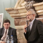 Debata "Dwie drogi do niepodległości - Roman Dmowski i Józef Piłsudski". Spotkanie z prelegentami: Rafałem Ziemkiewiczem oraz Markiem Kornatem w Sali Kominkowej Wojewódzkiego Domu Kultury / Marzena Mąkosa / Radio Kielce