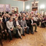 Debata "Dwie drogi do niepodległości - Roman Dmowski i Józef Piłsudski". Spotkanie z prelegentami: Rafałem Ziemkiewiczem oraz Markiem Kornatem w Sali Kominkowej Wojewódzkiego Domu Kultury / Marzena Mąkosa / Radio Kielce