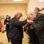 Wręczenie odznaczeń honorowym krwiodawcom w Filharmonii Świętokrzyskiej / Marzena Mąkosa / Radio Kielce