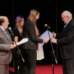 Ogólnopolski Niezależny Festiwal Form Dokumentalnych. XXIV NURT 2018 w Kieleckim Centrum Kultury. Gala finałowa. Nagroda Specjalna Studentów Uniwersytetu Jana Kochanowskiego w Kielcach ufundowana przez Samorząd Studencki / Marzena Mąkosa / Radio Kielce